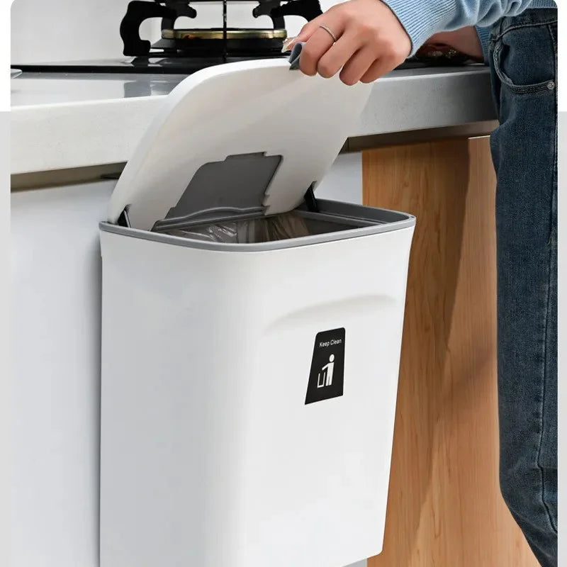 Lixeira Suspensa 9L com Tampa e Suporte Adesivo